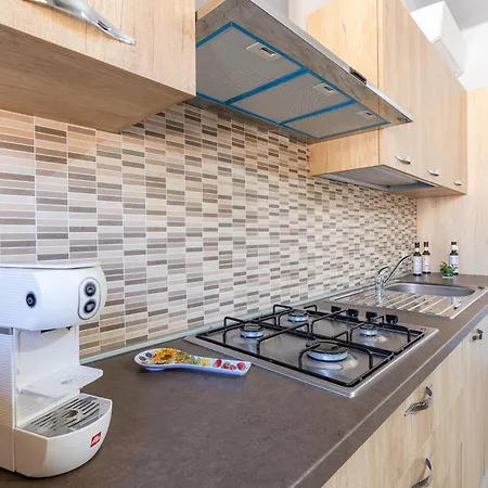 Holiday home Ape Ermy